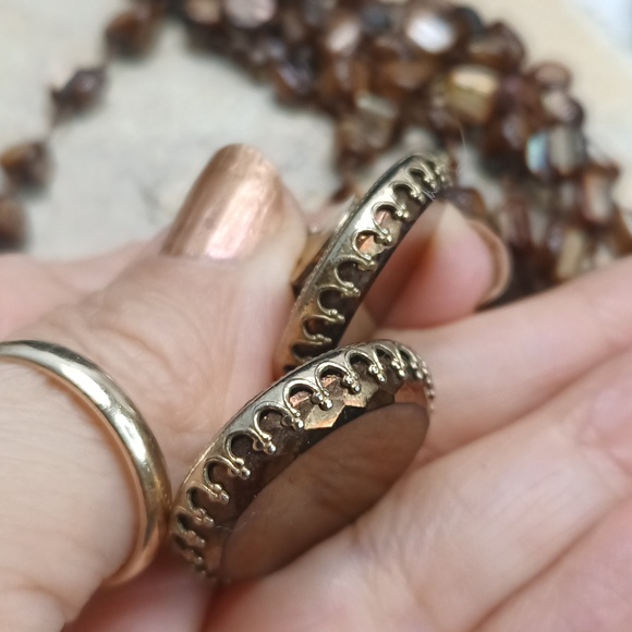 Vintage ELSA SCHIAPARELLI Unsigned Chocolate Brown Earrings and MOP necklace - Picture 12 of 16